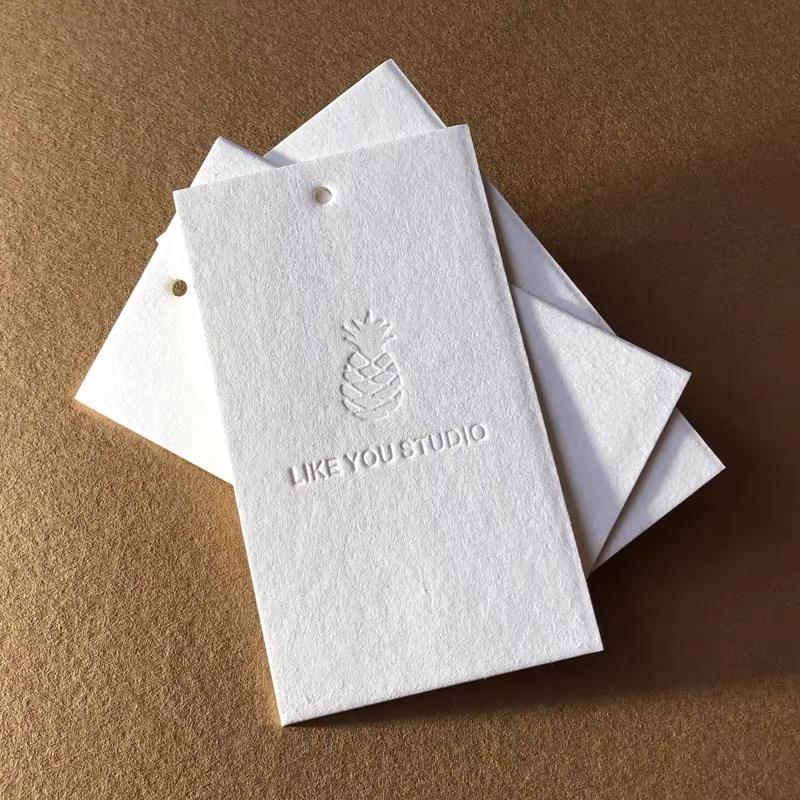 Etiquetas Colgantes con Logoti - Luxury Bags Price reseña y precio