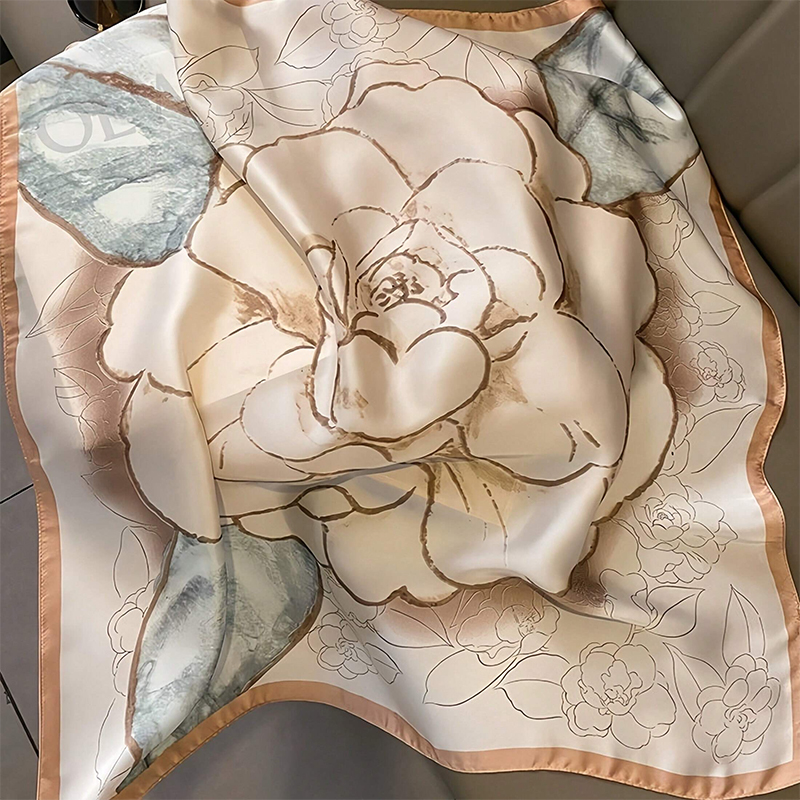 Bufanda cuadrada de seda satin - Luxury Bags Expensive reseña y precio